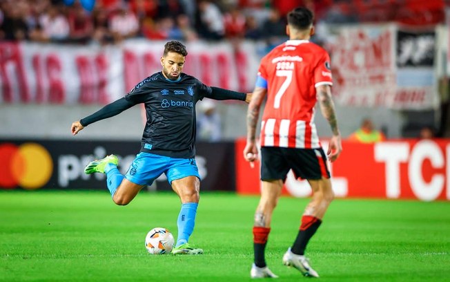 Pepê voltou aos gramados e teve uma boa atuação com a camisa do Grêmio 