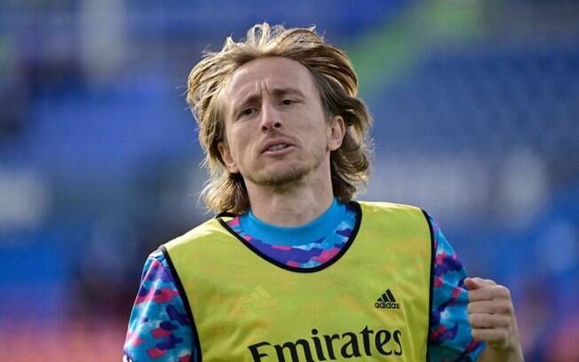 Real Madrid acerta a renovação de Luka Modric por mais um ano