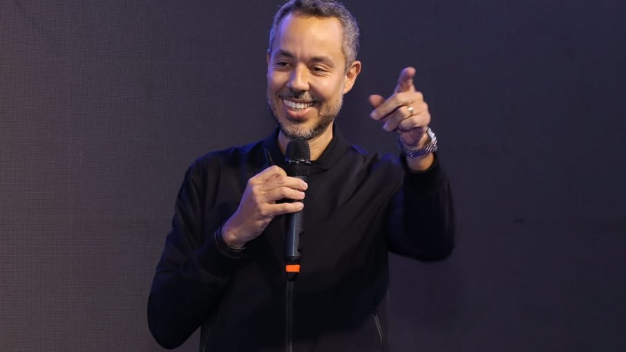 Gustavo Caetano durante apresentação na CIW 2026 Gustavo Caetano durante apresentação na CIW 2026
