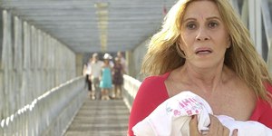 Renata Sorrah volta à Globo e assume papel em novela das sete