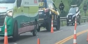 Motorista morre após pular de caminhão desgovernado em MG