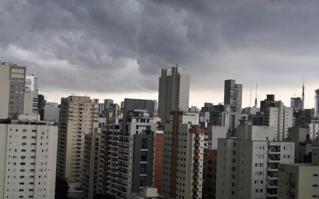 Dia nublado, temperaturas amenas e tempo estável em São Paulo
