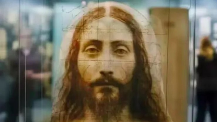 Inteligência Artificial revela rosto de Jesus no Santo Sudário