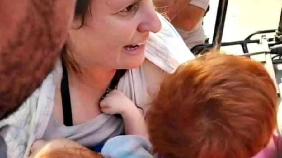Shiri Bibas e seus dois bebês: sequestrados de sua casa por civis palestinos Shiri Bibas e seus dois bebês: sequestrados de sua casa por civis palestinos