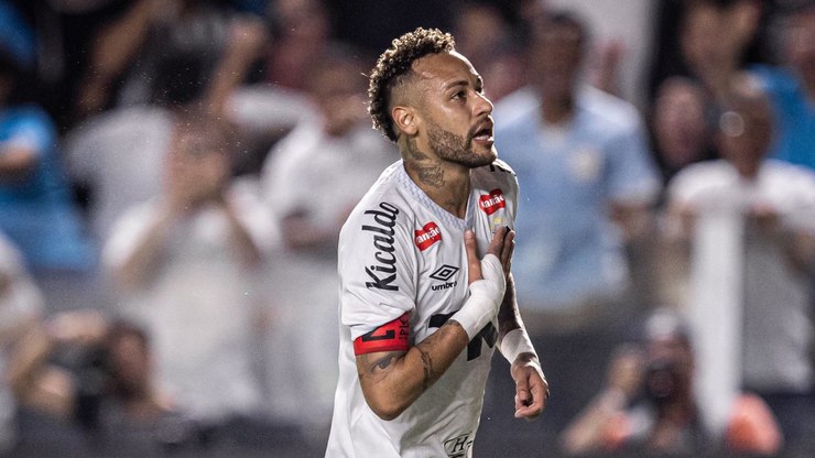 Neymar marca e coloca o Santos na frente diante do Juventude