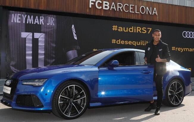 Audi RS7 Performance: o atacante do time do Brasil, Neymar Jr, ganhou da Audi um RS7 Performance