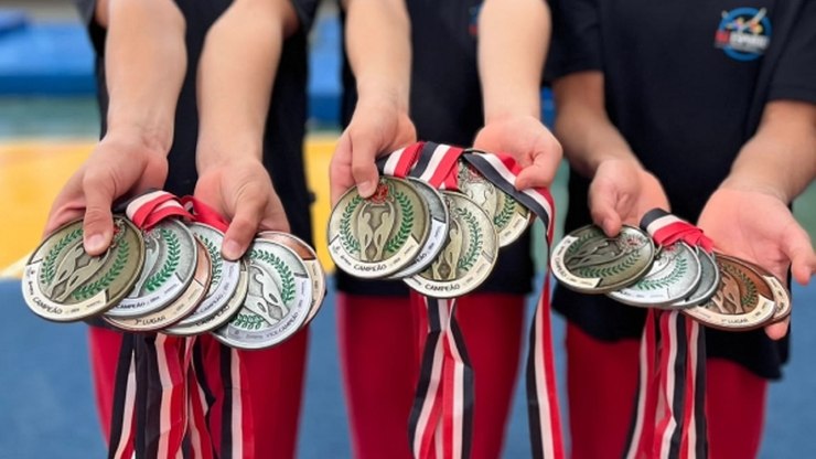Vinhedo conquista título estadual por equipes na ginástica Sub-13