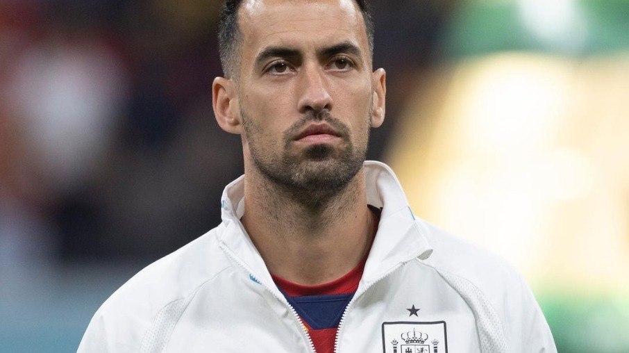 Busquets anuncia aposentadoria de seleção da Espanha