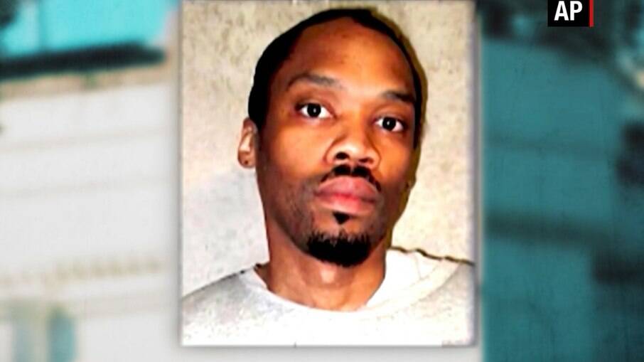 Julius Jones passou mais de 20 anos no corredor da morte após ser condenado por assassinato que diz não ter cometido