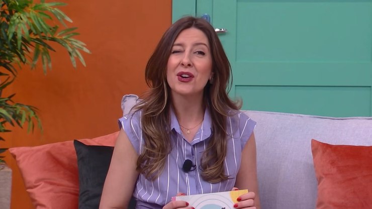 Sobrevivente de cortes na RedeTV! fala sobre luto