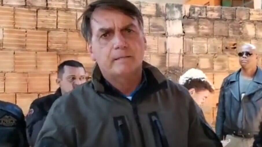 Presidente Jair Bolsonaro em visita a São Sebastião, no Distrito Federal