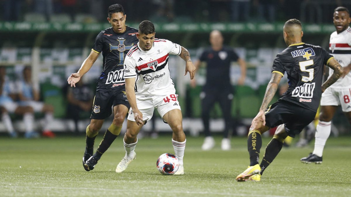 Erison pertence ao Botafogo e está emprestado ao São Paulo