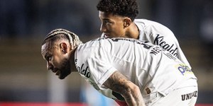 Neymar é recebido com festa para jogo da Sula em meio à polêmica