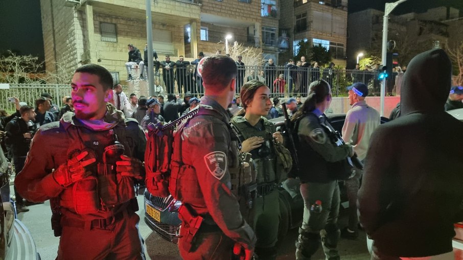 Ataque a sinagoga deixou 7 morto em Israel