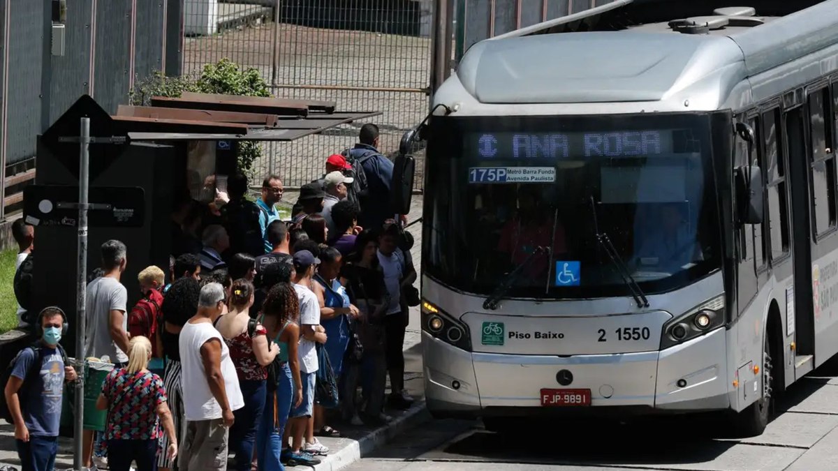 Prefeitura tem prazo até a tarde desta segunda-feira (30) para prestar os esclarecimentos