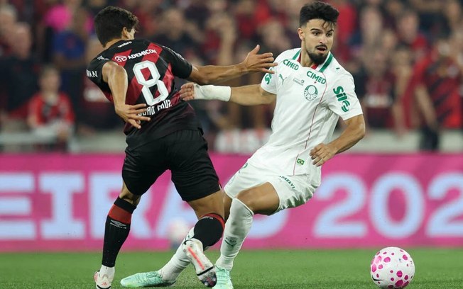 Palmeiras derrotou o Athletico na Arena da Baixada, neste sábado, pelo Brasileirão