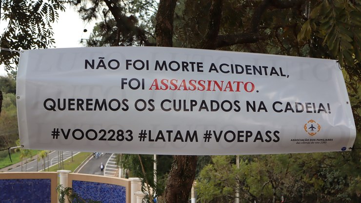 Relatório da Câmara aponta falhas na Voepass e critica ANAC