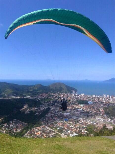 Caraguatatuba é referência em voo duplo