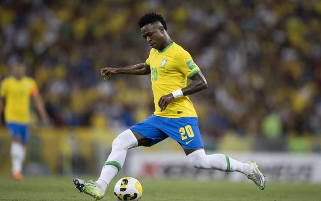 Rivaldo exalta Vinícius Júnior e seu momento na Seleção Brasileira: ‘Ajudar o Neymar na Copa’