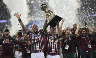 Felipe Melo dedica título da Recopa a torcedores do Fluminense