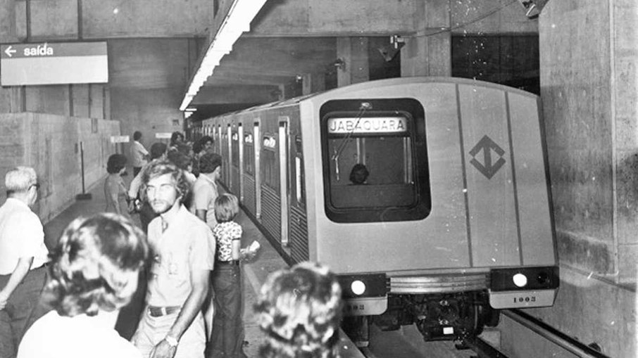 Viagem inaugural em 1974.