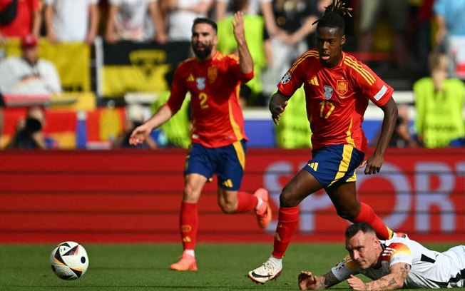 Nico em ação pela Espanha na Eurocopa