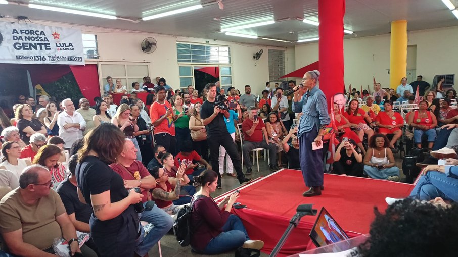Marina Silva discursa no lançamento de candidatura de Edinho Silva