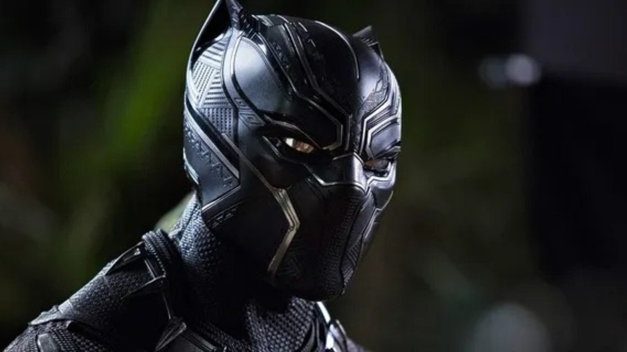 Material promocional reforça a ideia de que a narrativa deve focar em Wakanda, e não em um novo Pantera Negra.