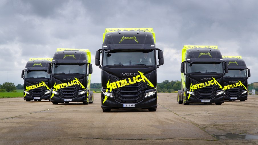 Caminhão IVECO SWay Metallica
