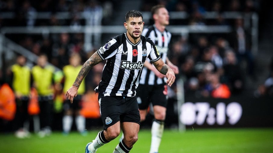 Bruno Guimarães é um dos grandes destaques do Newcastle