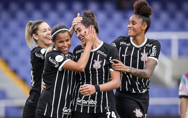 Corinthians passeou no segundo tempo e goleou o Libertad na Libertadores feminina
