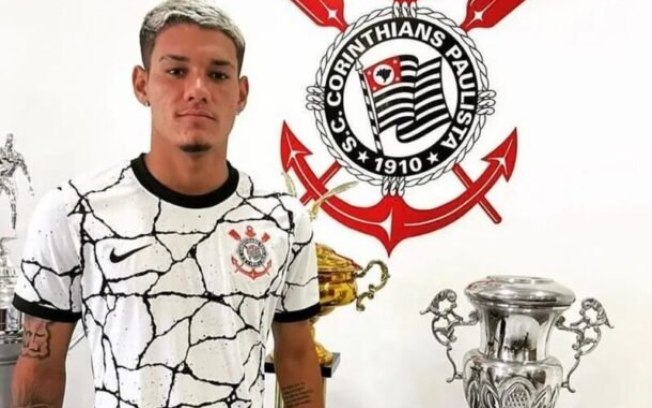 Jogador do Corinthians é investigado pela polícia