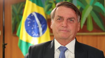 Bolsonaro pede que bancos reduzam juros em consignados do BPC