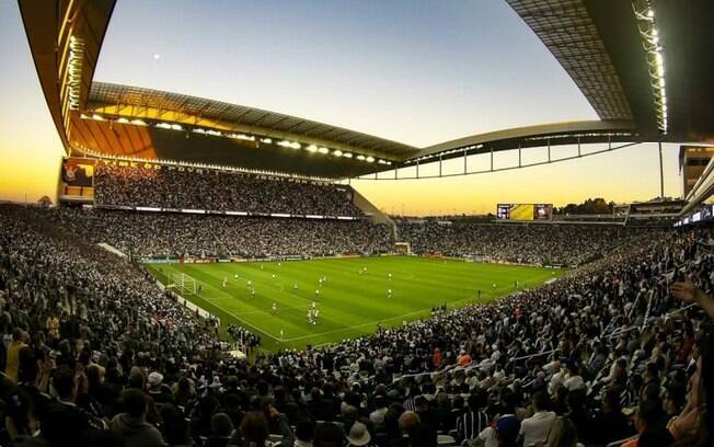 Corinthians vende 40.900 ingressos e terá seu maior público desde a volta da Fiel ao estádio
