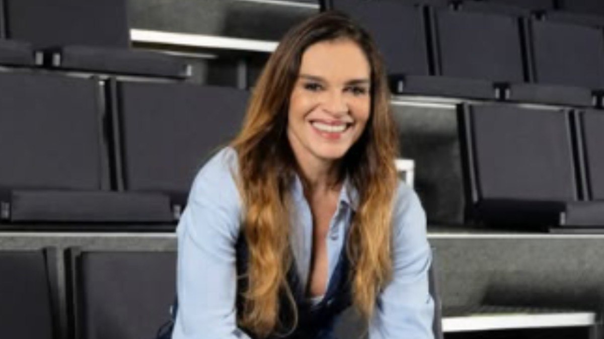 Atriz%20Mara%20Carvalho%20%C3%A9%20atropelada%20por%20manobrista%20em%20restaurante