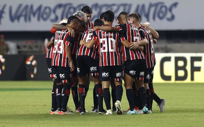 São Paulo teve time misto contra o Águia de Marabá