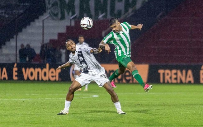 Jogadores do Papo celebram gol diante da Ponte Preta Jogadores do Papo celebram gol diante da Ponte Preta