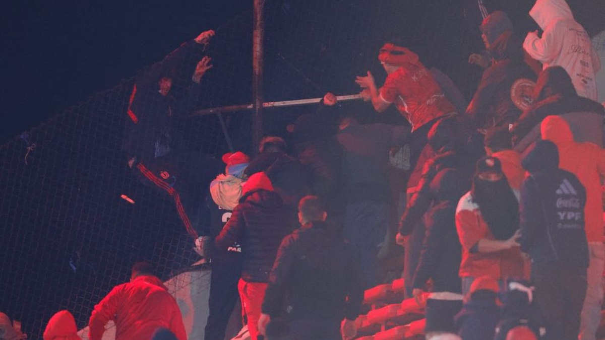 Briga em Independiente x LaU deixou muitos feridos