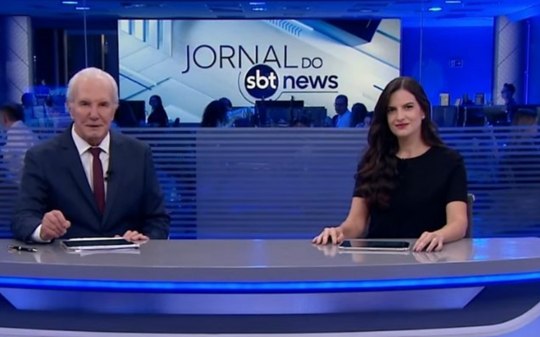 Celso Freitas se confunde e comete gafe em Jornal do SBT News