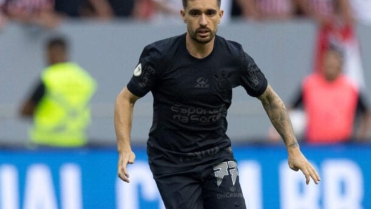 Com Coronado, Corinthians treina de olho no Palmeiras
