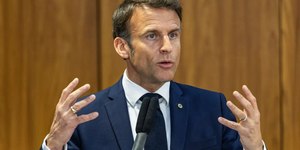 França pode proibir redes sociais para menores de 15 anos