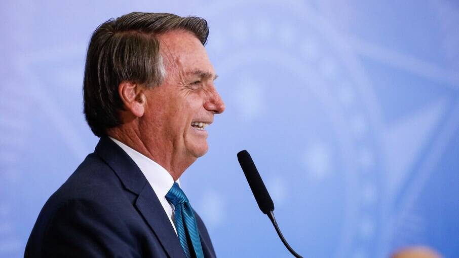 Bolsonaro recusa convite para ir à posse de Fachin e Moraes no TSE