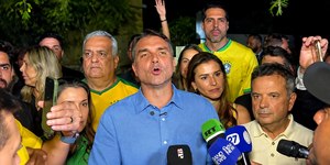 PL cresce nas urnas, lidera para o Planalto e domina o Congresso