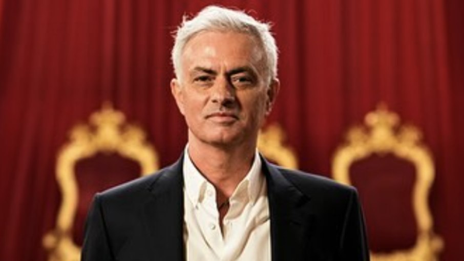 José Mourinho pode estar de saída do Benfica para o Real Madrid José Mourinho pode estar de saída do Benfica para o Real Madrid