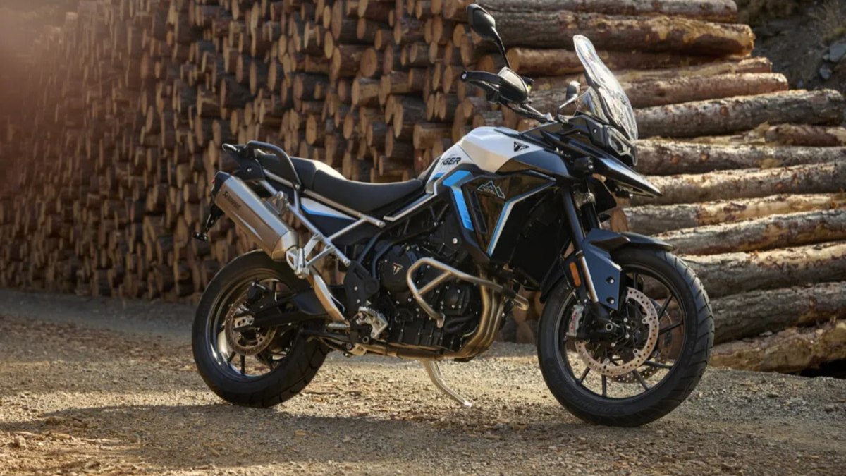 Triumph Tiger 900 e 1200 ganham séries Alpine e Desert