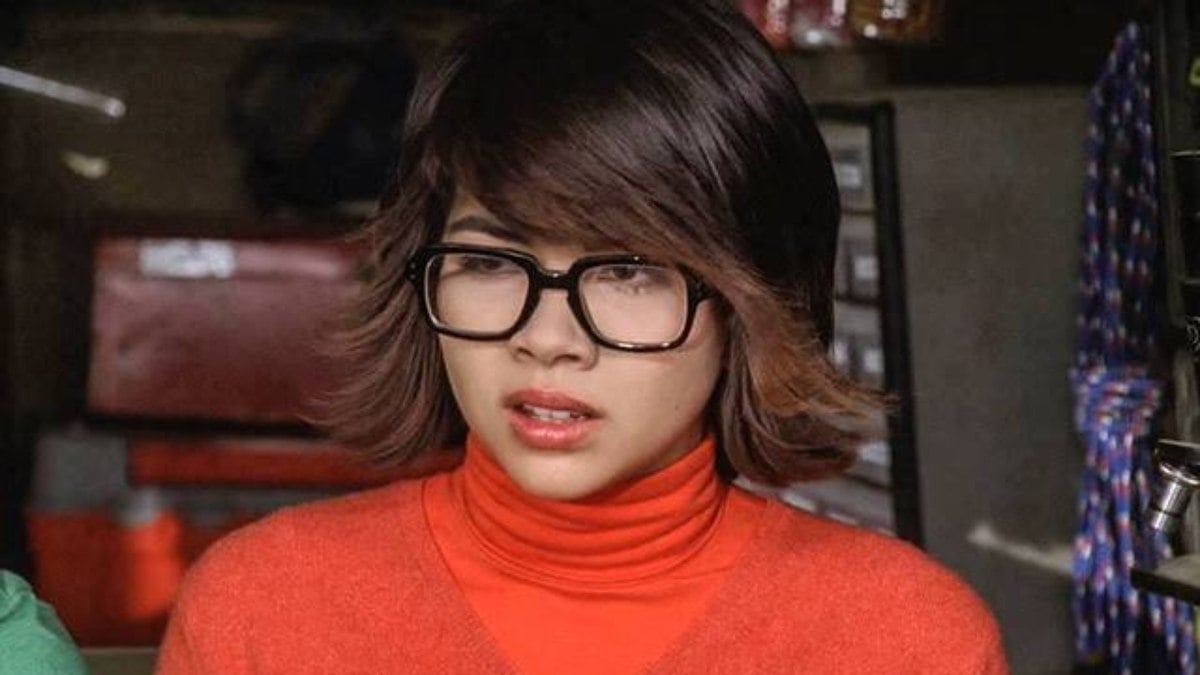 Velma sai do armário em novo filme de Scooby Doo para