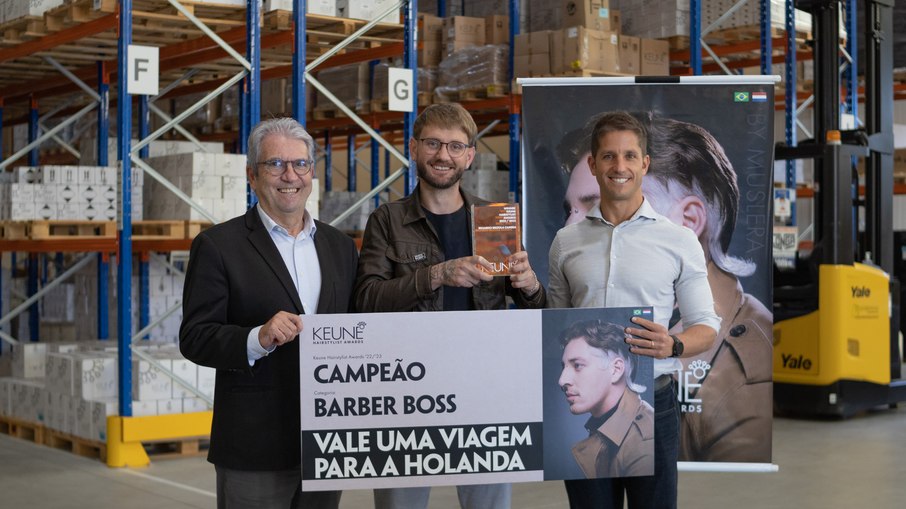 Profissional de Curitiba vence prêmio global de cabeleireiros