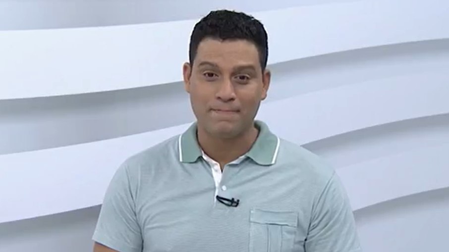 Apresentador Darino Sena