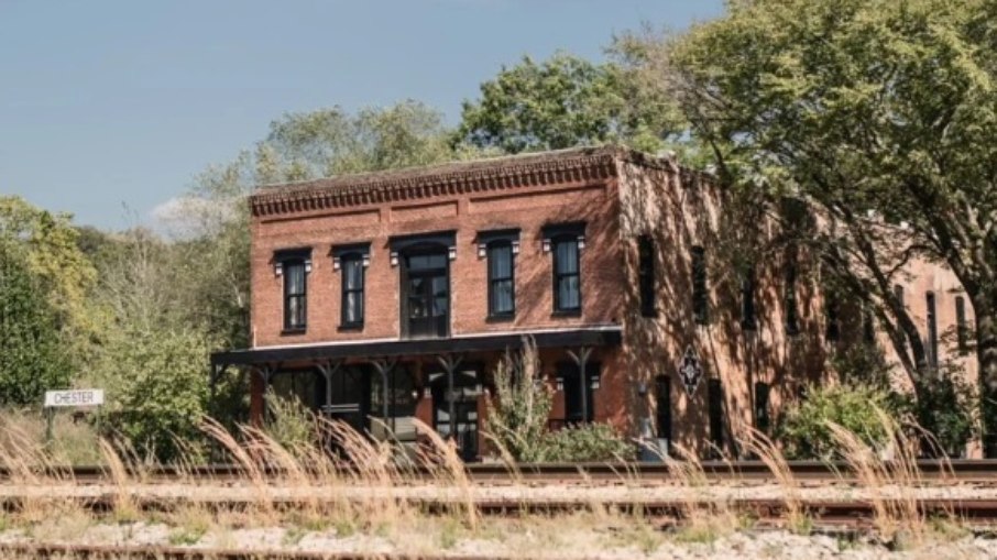Beard and Lady Inn Beard and Lady Inn