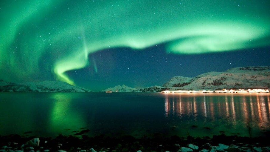 Aurora Boreal na cidade de Tromso, na Noruega